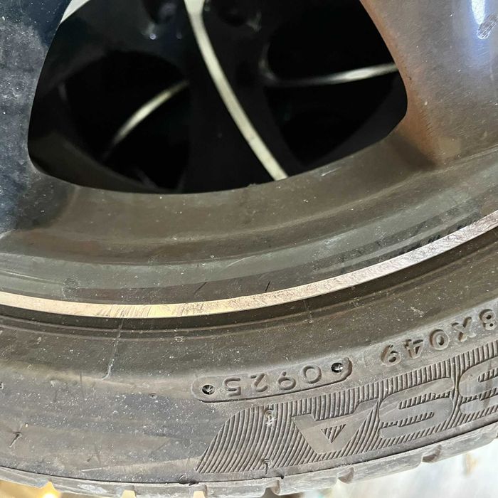 Гуми 225/45r17 с джанти 17 цола 5х100 ет35 8J