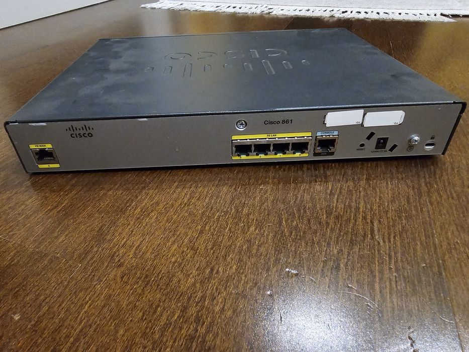 Router CISCO 861 K9