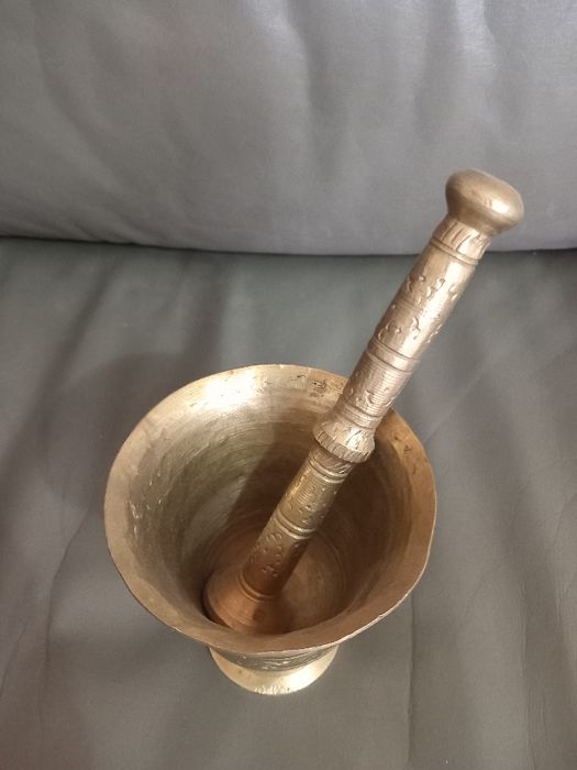 Продавам хаван 10,5 см височина