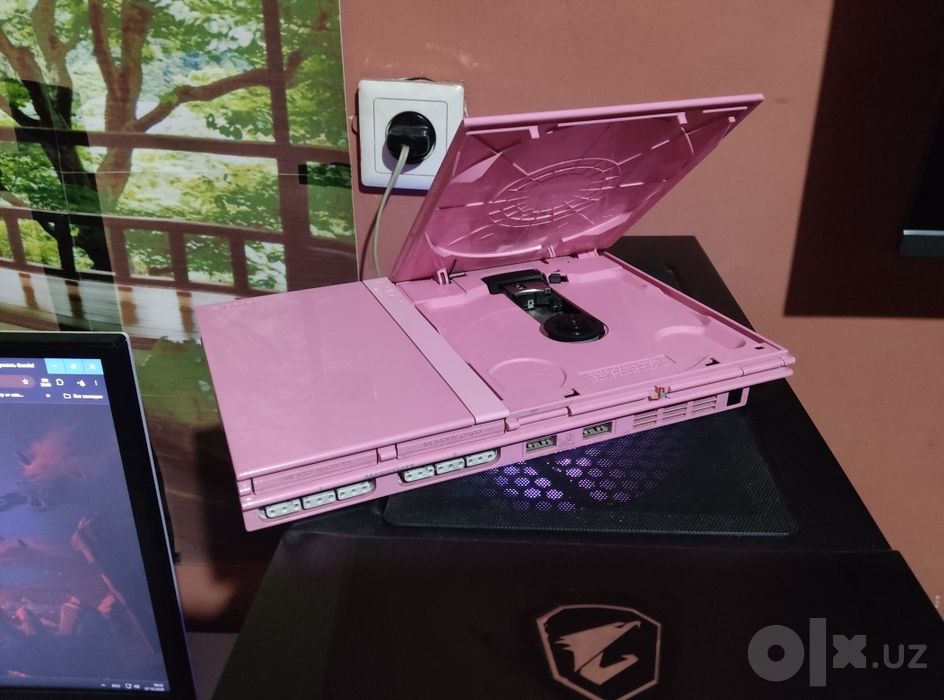 Playstation 2 slim Pink limited edition