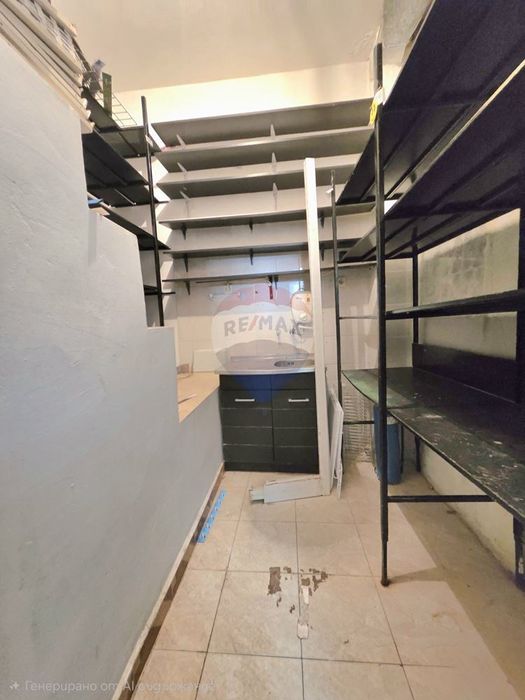 Магазин под наем, Цветен квартал НК4581