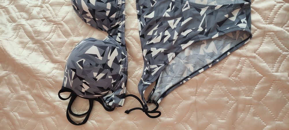 Лот бански костюми