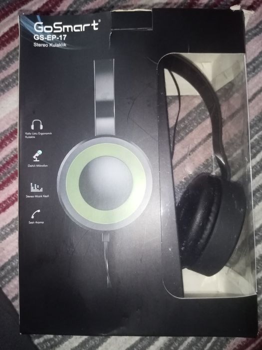 Наушник правадной