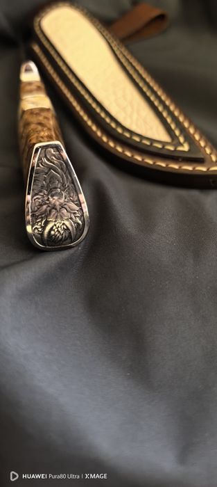 Ловен нож с дамасков ламинат