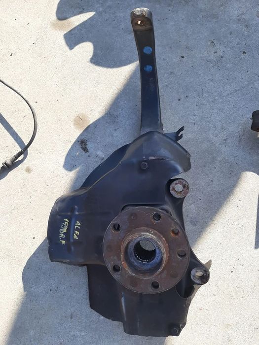 fuzeta dreapta fata alfa romeo 159 1.9 jtd