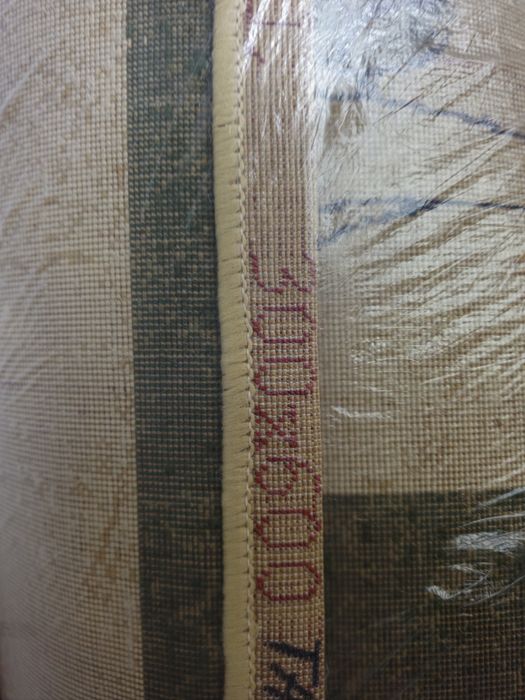 Продам б/у ковры постираные
