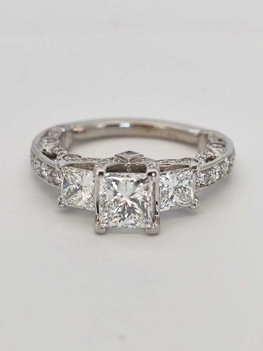 Inel 14k Verragio cu diamante 3ct Unlike any Other!