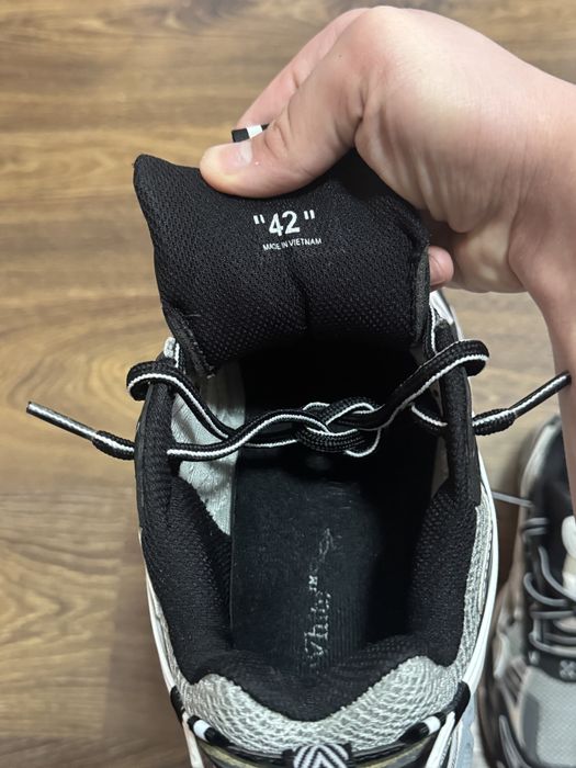 off white be right back grey