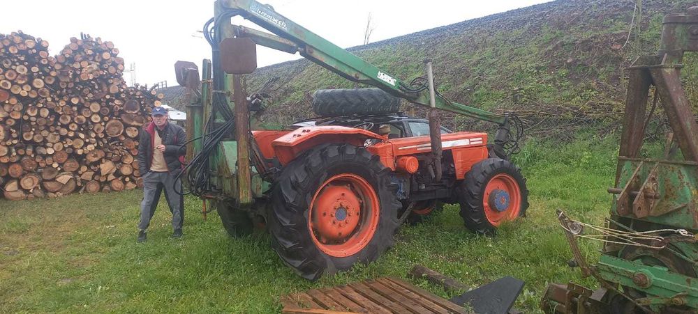 Vând same saturno 80 cu ghiara și utb u650 in stare de funcționare