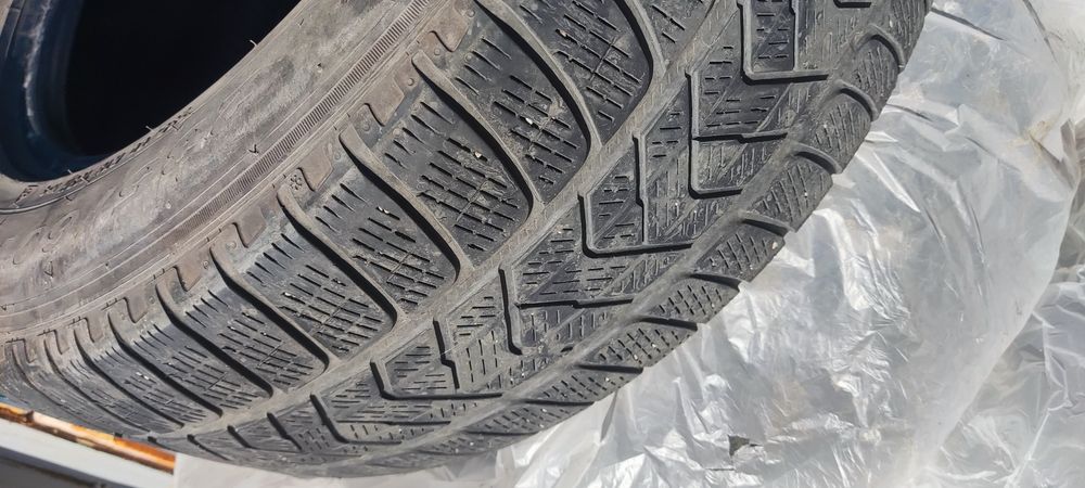 Комплект шин pirreli 235/60/18