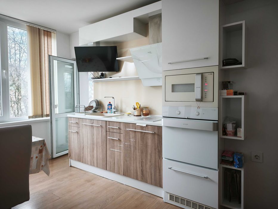 Продава двустаен в гр. Елена в отлично състояние