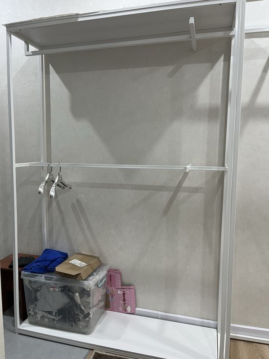 Стойки для одежды