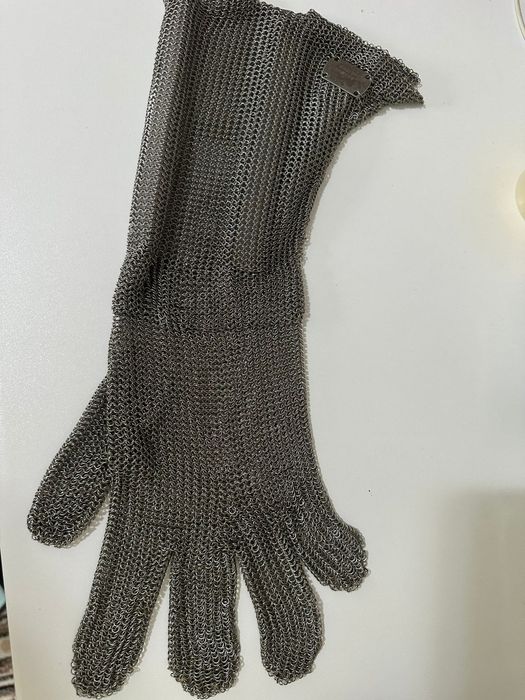 Кольчужная перчатка