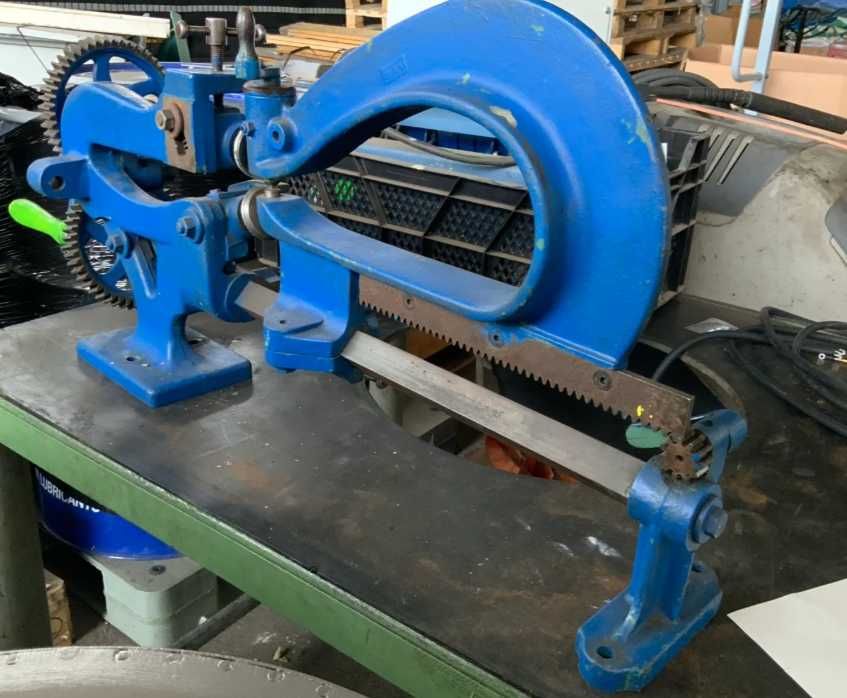 Foarfec Nibling Trumf si foarfec debitat rotund