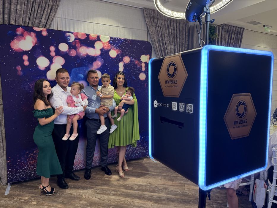 Cabina Foto/Photobooth pentru Nuntă, Botez, Corporate – MTN Visuals