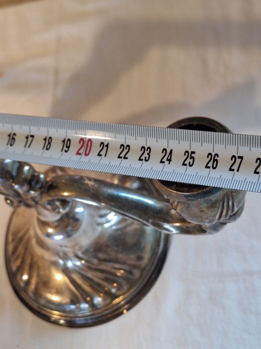 Стариннен сребърен свещник 800