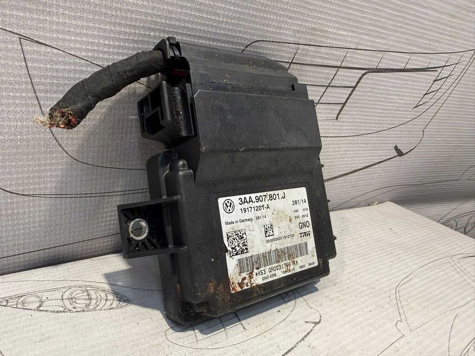 Modul frână de mana EPB  Volkswagen Passat B7 3AA907801J 2014 / [2011-2014] / (5B3)