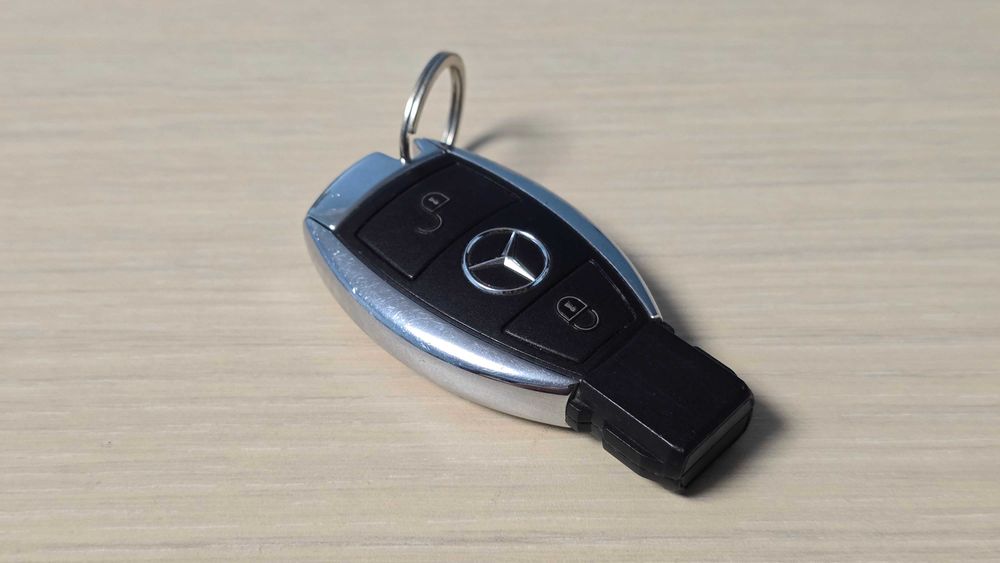 Cheie Mercedes cu placa electronica