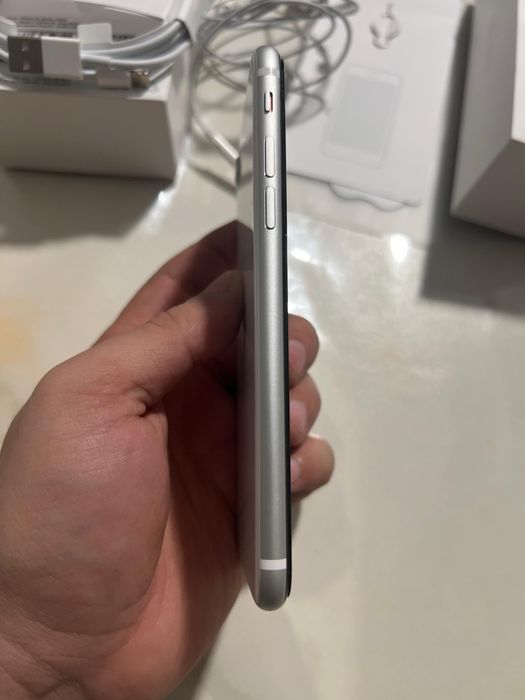 Iphone SE 2 128Gb 2020