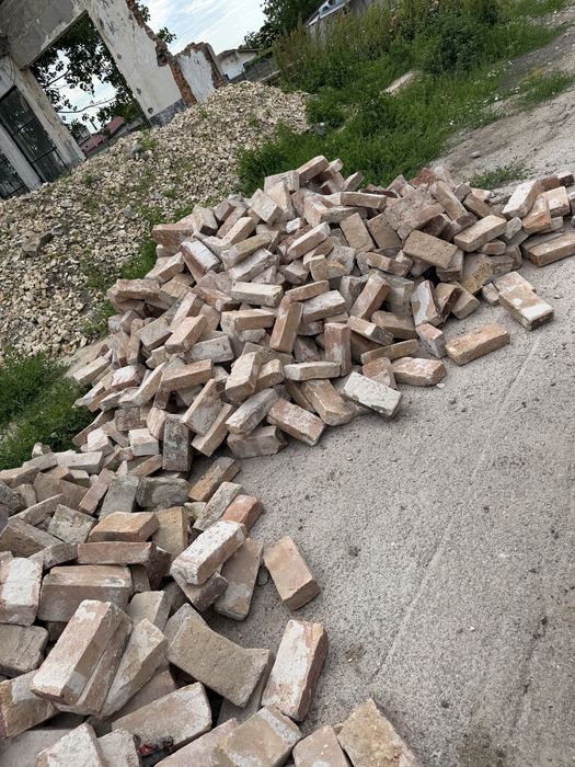 Caramida din demolari 1.5 de bani bucata