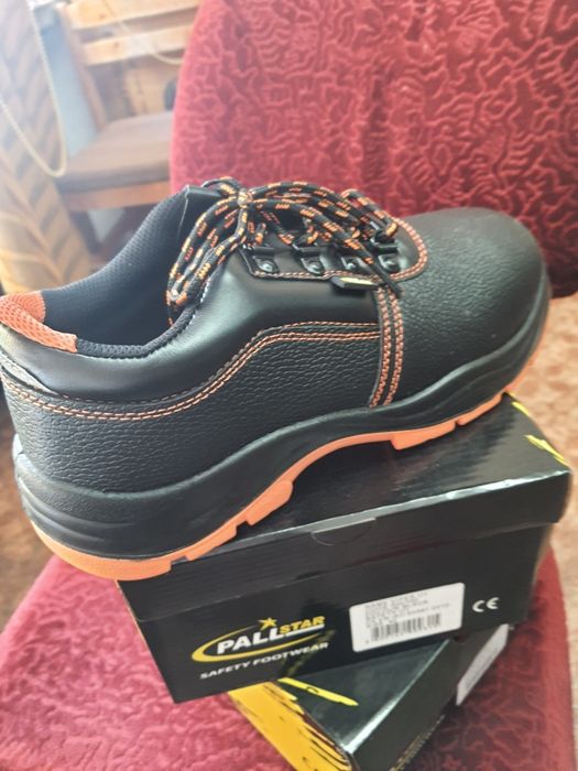 Работни обувки номер 36.37,38,42 номер