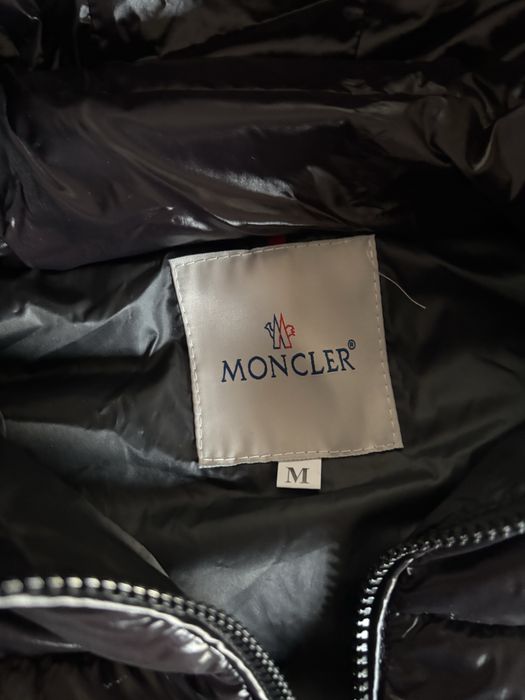 Moncler черен елек
