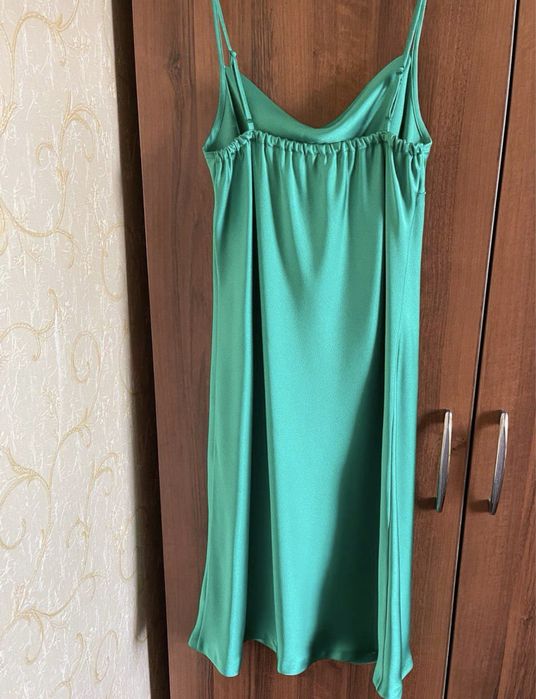 Атласный сарафан на брительках