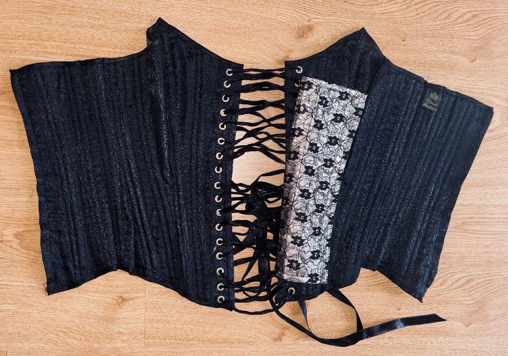 Пола, корсет дизайнерски