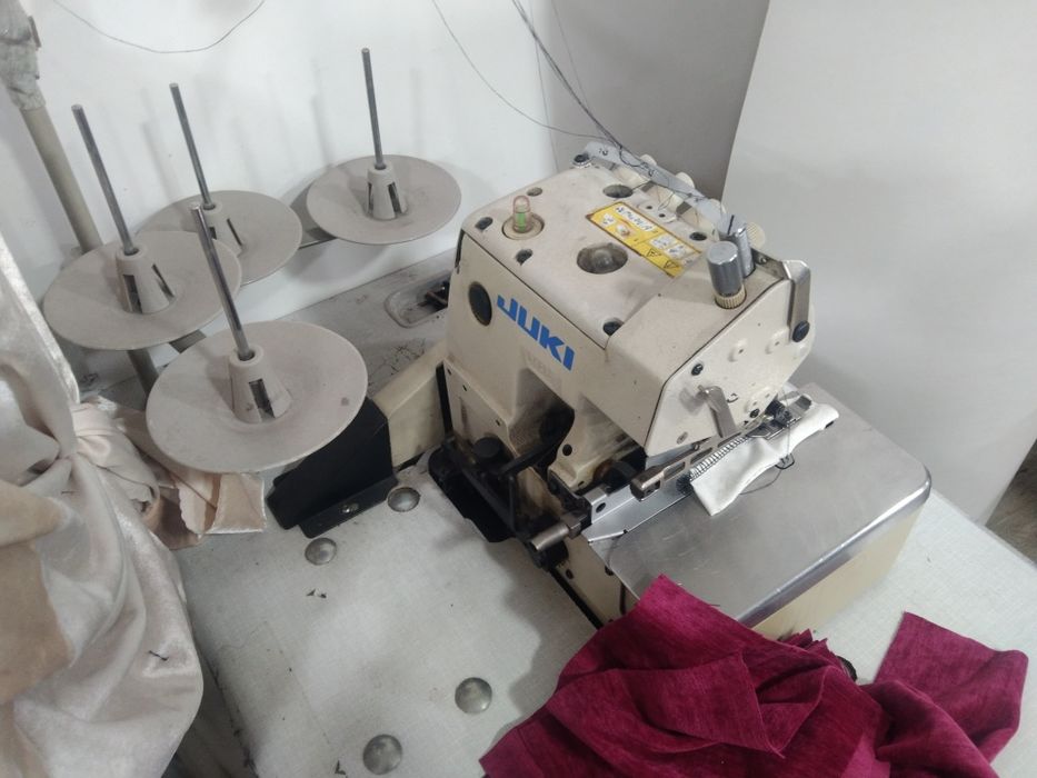 Продается швейная машина