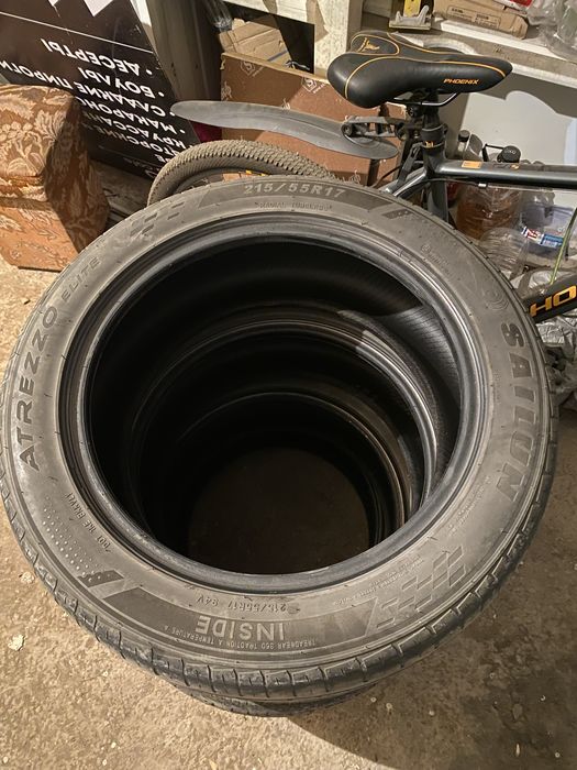 Продам шины летнее 215х55х17