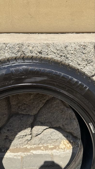 Продам шины 255/55/19 летние шины Michelin