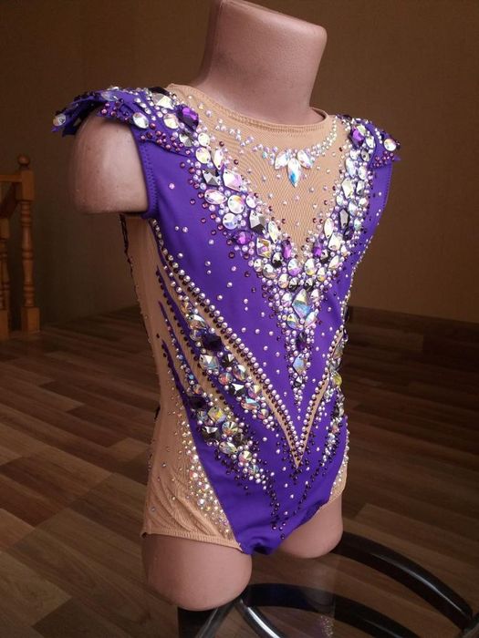 Costum gimnastica ritmica 7-9 ani