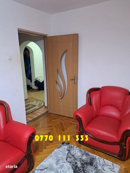 Apartament 3 camere, suprafata totala 81mp, zona Strada Garii. Etaj — fotografia 1