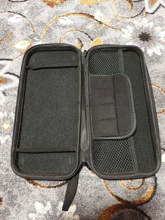 Organizator consola jocuri Switch  + 4 jocuri