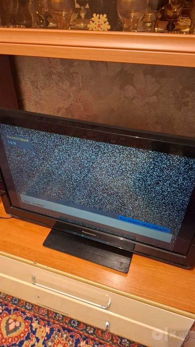 Телевизор PANASONIC TX-LR32U3  (2011 года) Б.У