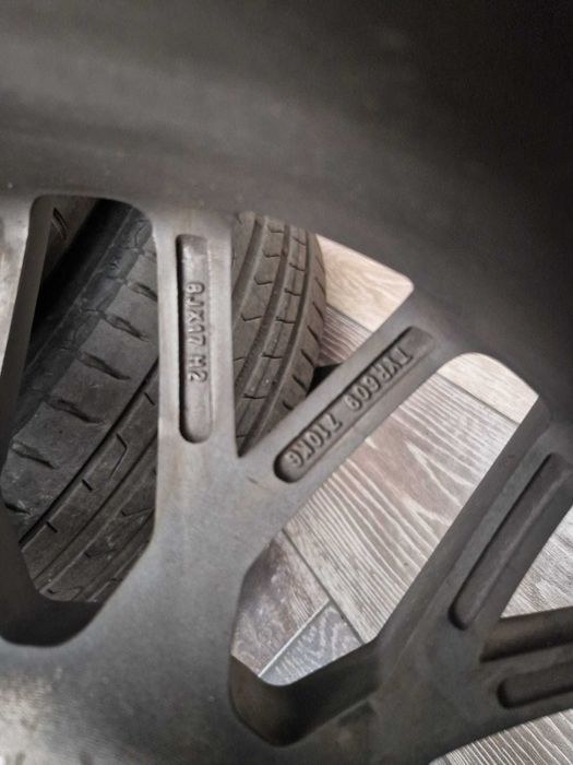 Jante MOMO Revenge R17 8Jx17 ET45 5x114.3 - kba 49797