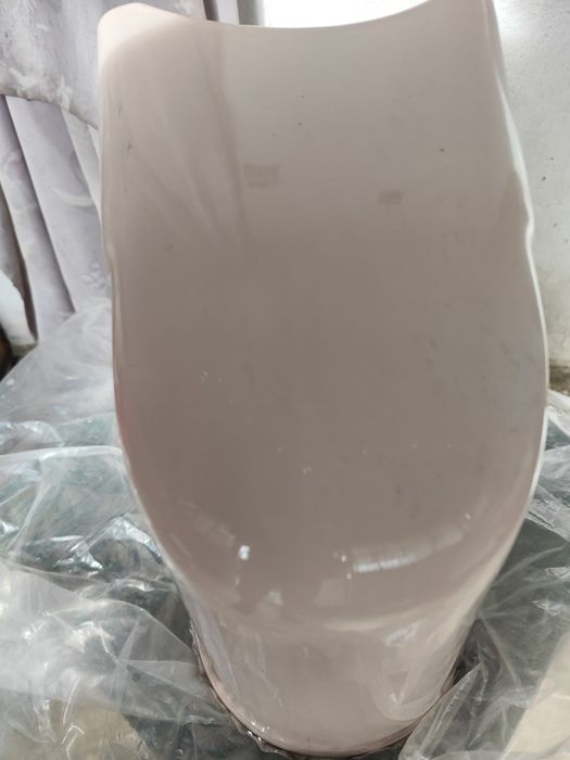 Полу конзола за под мивка  в бледо розов цвят