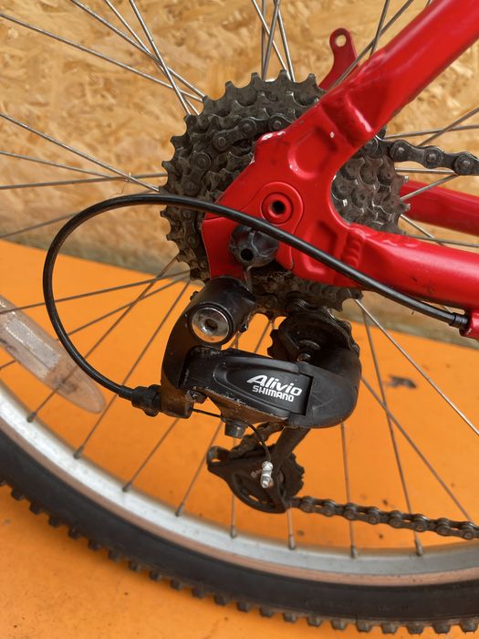 Bicicleta saracen cadru aluminiu roti 26”