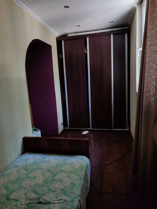 Чиланзар 23 квартал 1 комнатная 2 этаж балкон 2х6 Продажа-своя-Учтепа