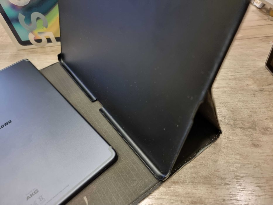 Таблет Samsung Galaxy Tab S5e със SIM карта