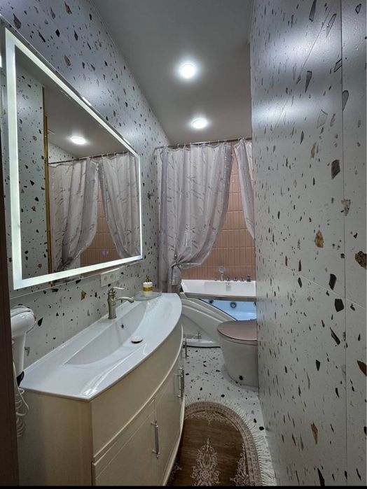 Жк,  "British House" 3/4/7, евроремонт, мебелью и техникой. TL