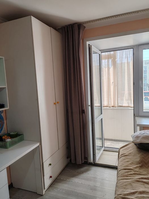 Продам шкаф срочно !