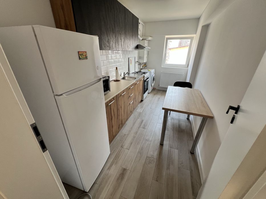 Apartament cu 2 camere de vanzare/Drumul Gura Crivatului