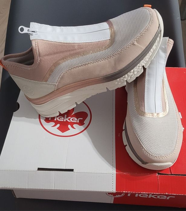 Sneakersi Rieker Antistress marimea 38