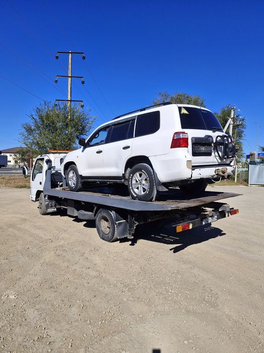 Эвакуатор Актобе 24/7 услуги эвакуатора гидроплатформа