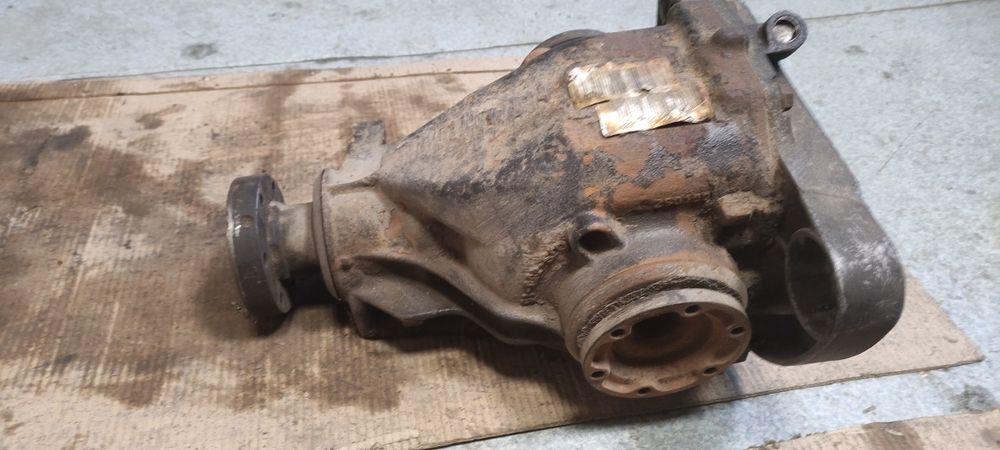 Продам задний редуктор BMW E39