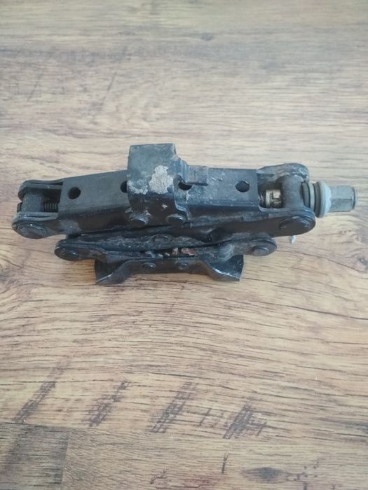 Крик за автомобил.