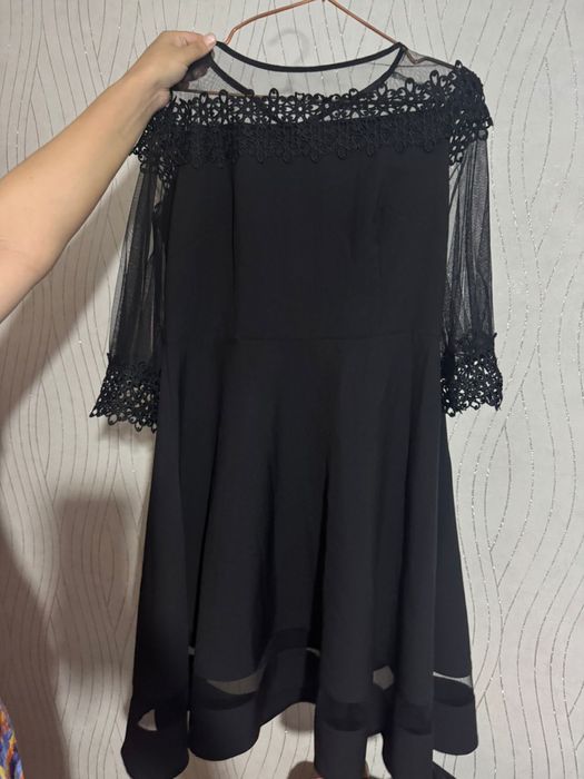 Продам платья срочно