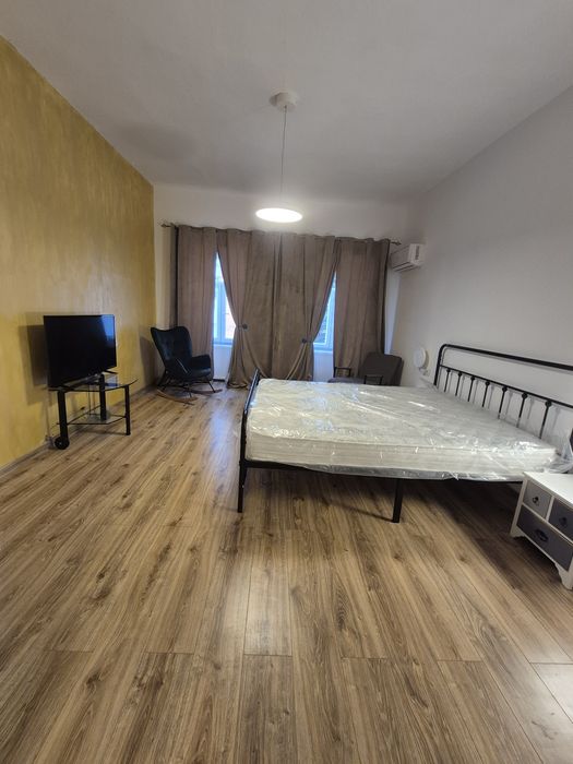 Închiriere garsonieră central