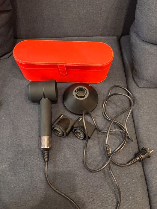 Dyson supersonic hairdrier